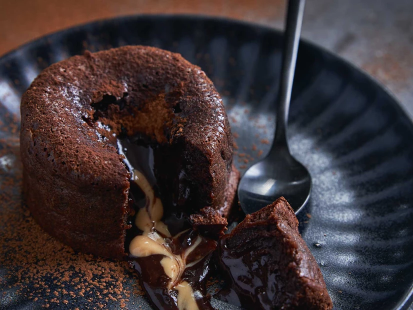 petit gateaux recipe with chocolate and dolce de leche