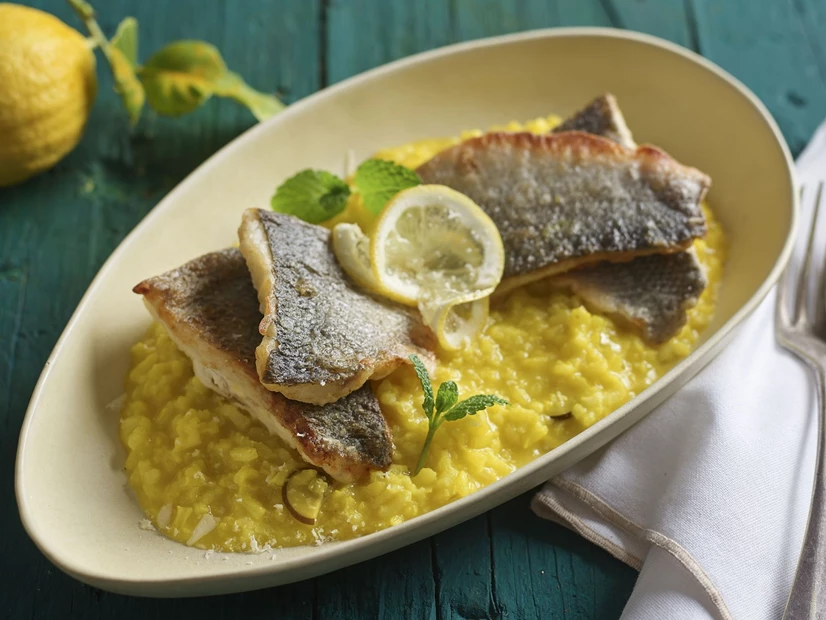 Filetes de Robalo com Arroz  de Curcuma