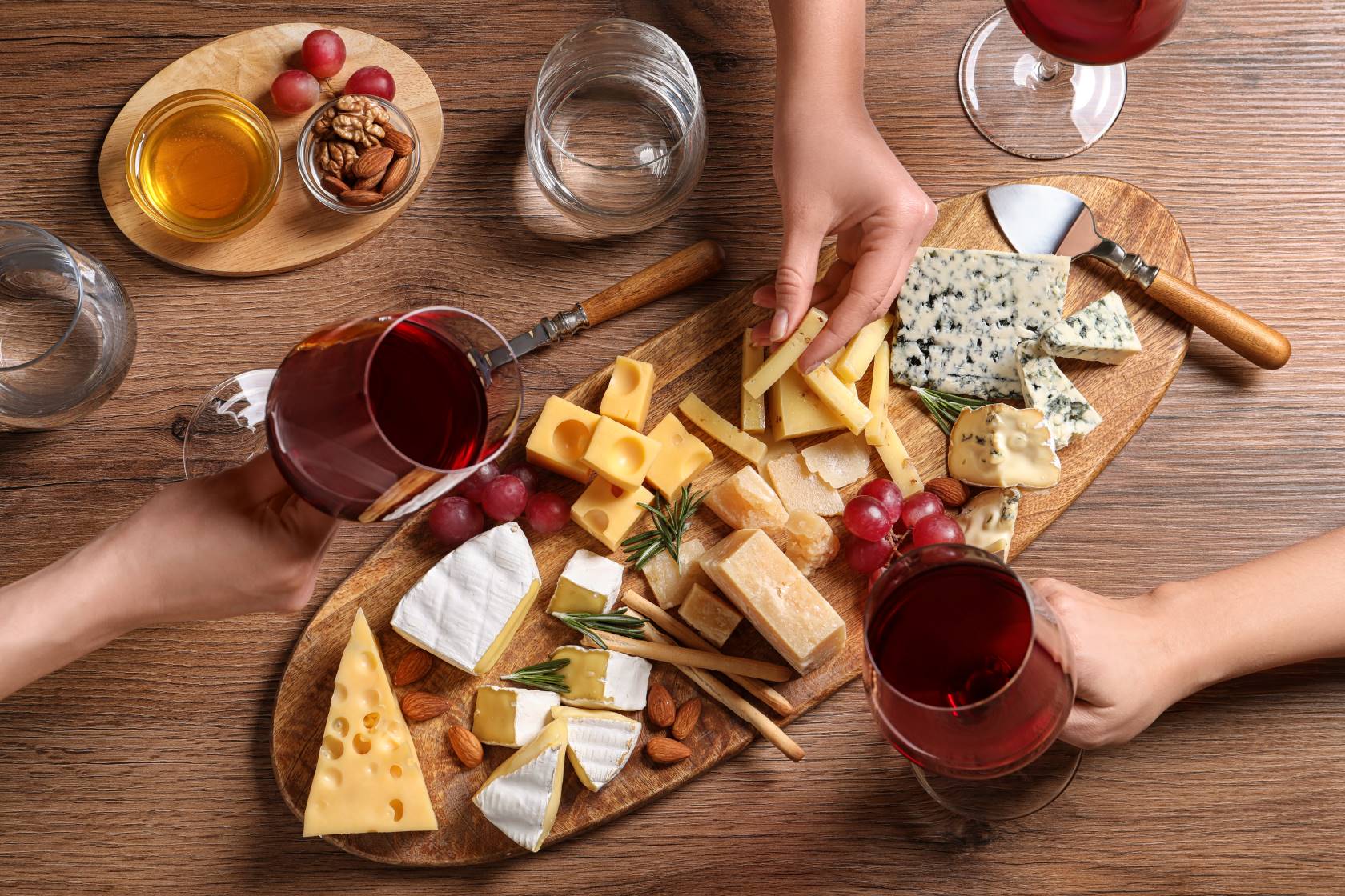Grazing Tables: tábua de frios com queijos e enchidos