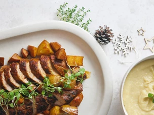 Lombinhos de porco com marmelos e puré de maçã reineta