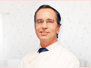 imagem do Pediatra Paulo Oom